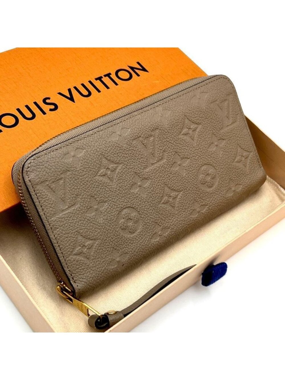 Louis Vuitton Empreinte Wallet Zippy Beige